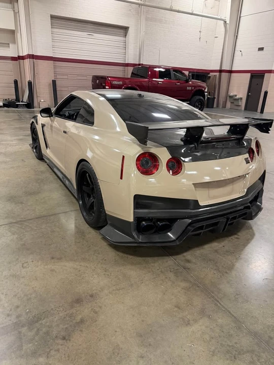 2017 Nissan - Image 2 of 9