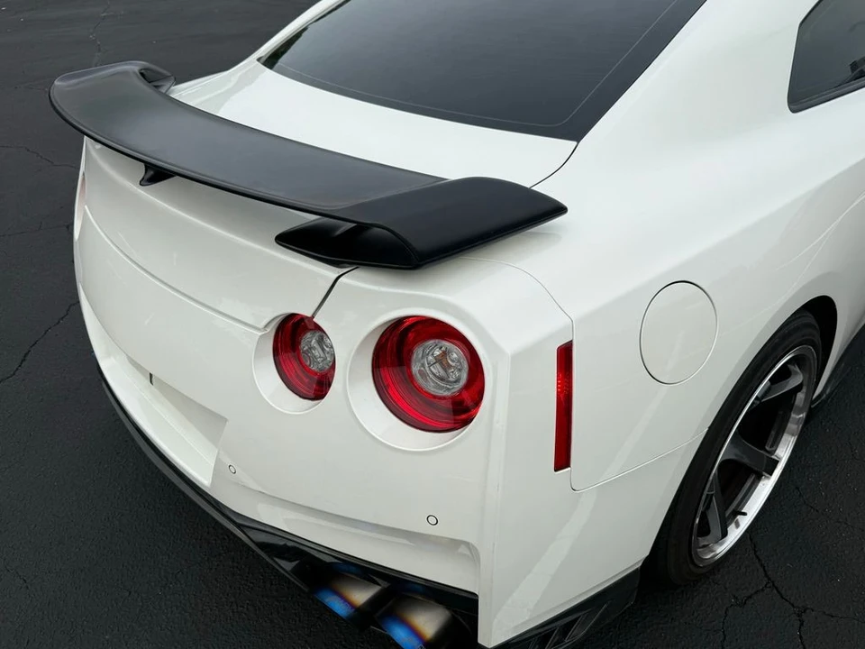 2017 Nissan R35 GT-R Premium - Image 19 of 31