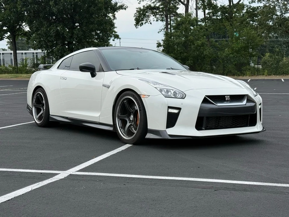 2017 Nissan R35 GT-R Premium - Image 6 of 31
