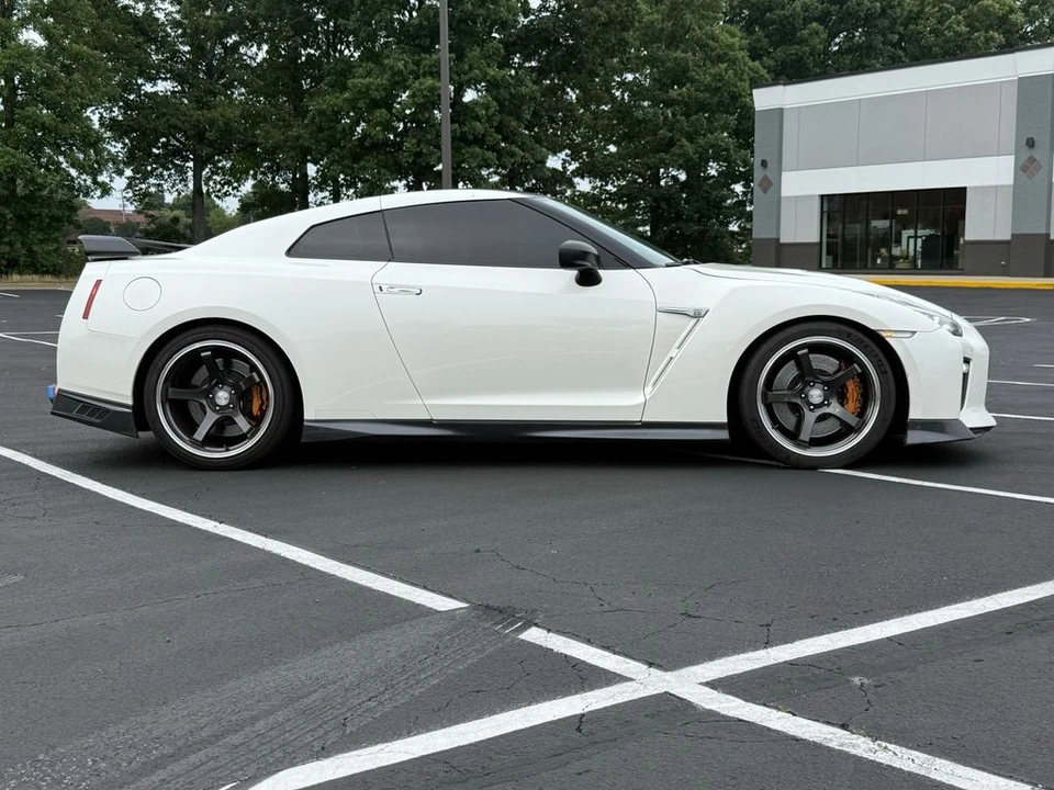 2017 Nissan R35 GT-R Premium - Image 7 of 31