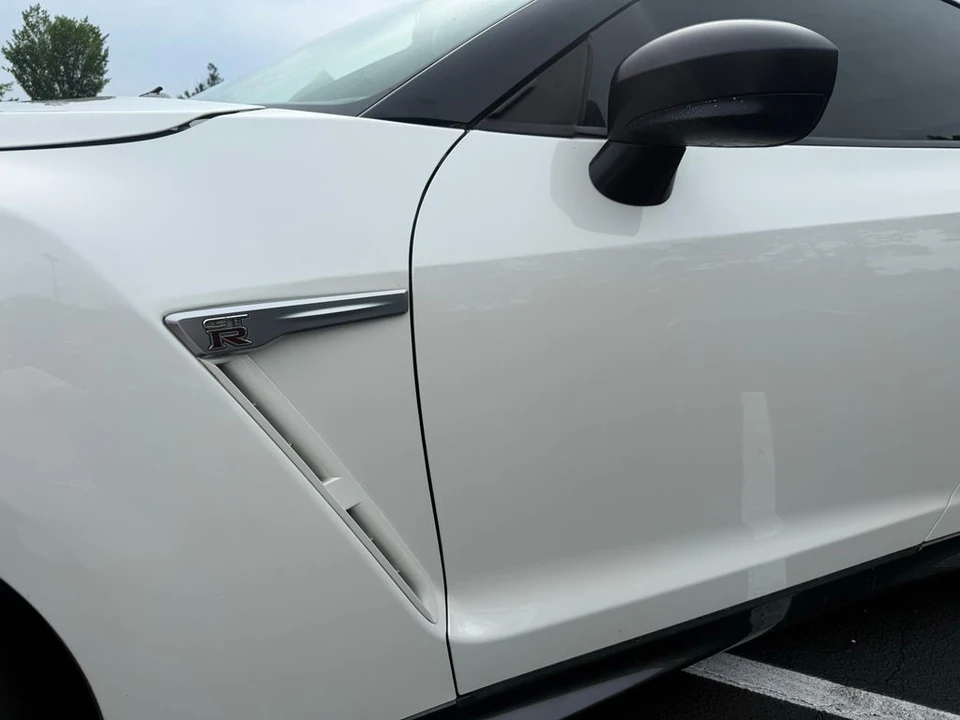2017 Nissan R35 GT-R Premium - Image 18 of 31