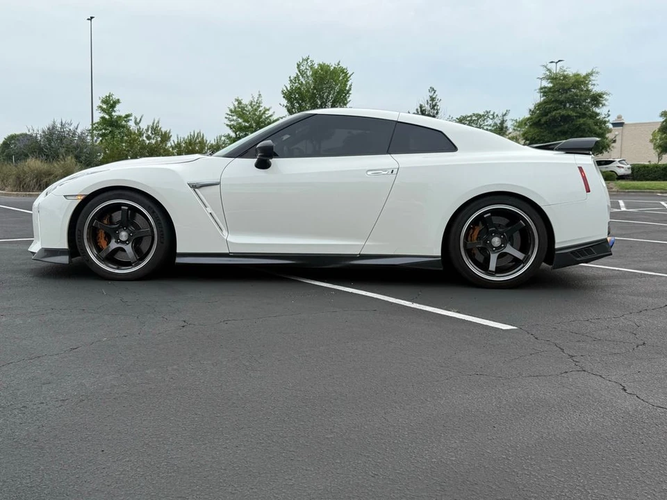 2017 Nissan R35 GT-R Premium - Image 12 of 31