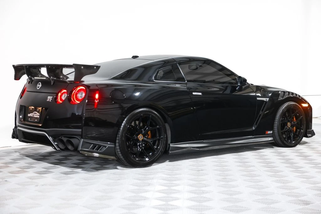 2017 Nissan R35 GT-R Premium - Image 9 of 31