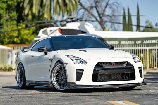 2017 Nissan GT-R Premium