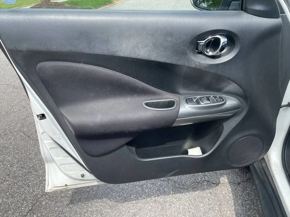 2017 Nissan Juke - Image 15 of 20