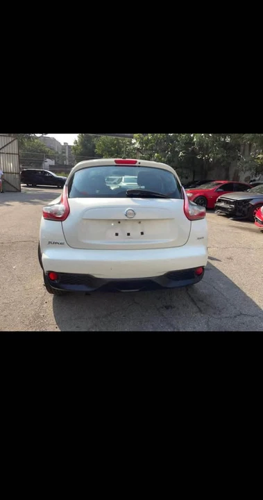 2017 Nissan Juke - Image 6 of 9