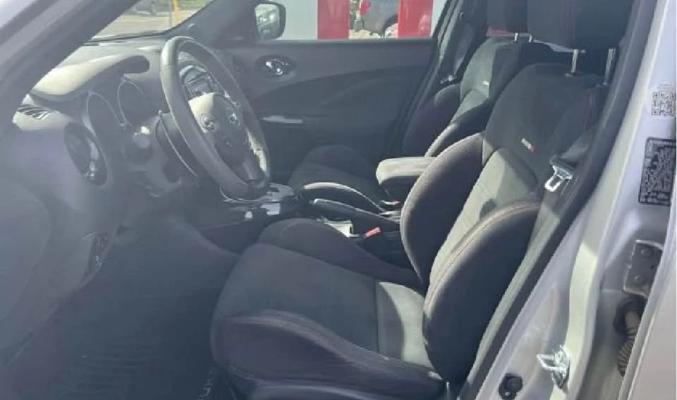 2017 Nissan Juke - Image 6 of 9