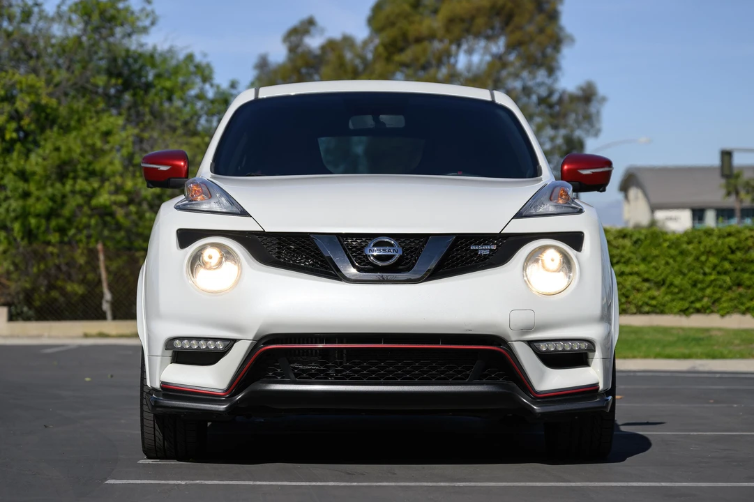 2017 Nissan Juke - Image 8 of 31