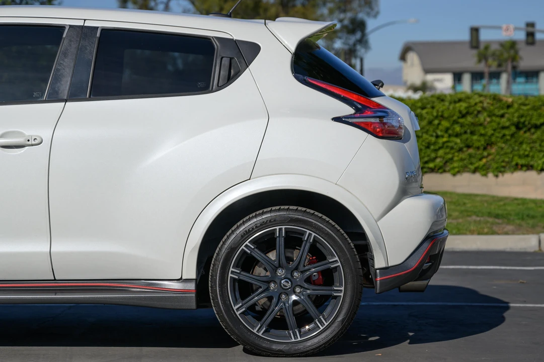 2017 Nissan Juke - Image 27 of 31