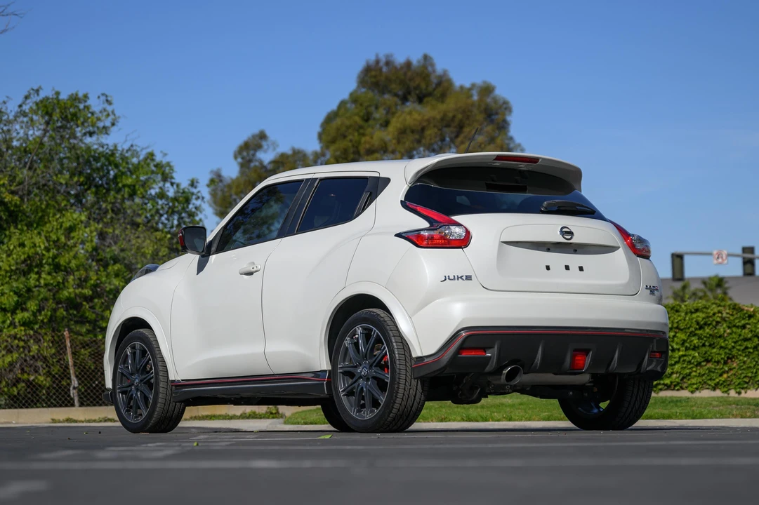 2017 Nissan Juke - Image 13 of 31