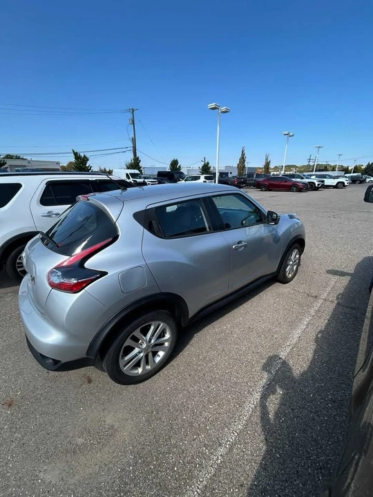 2017 Nissan Juke - Image 13 of 18