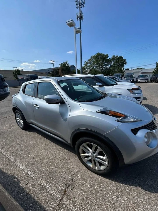 2017 Nissan Juke - Image 9 of 18