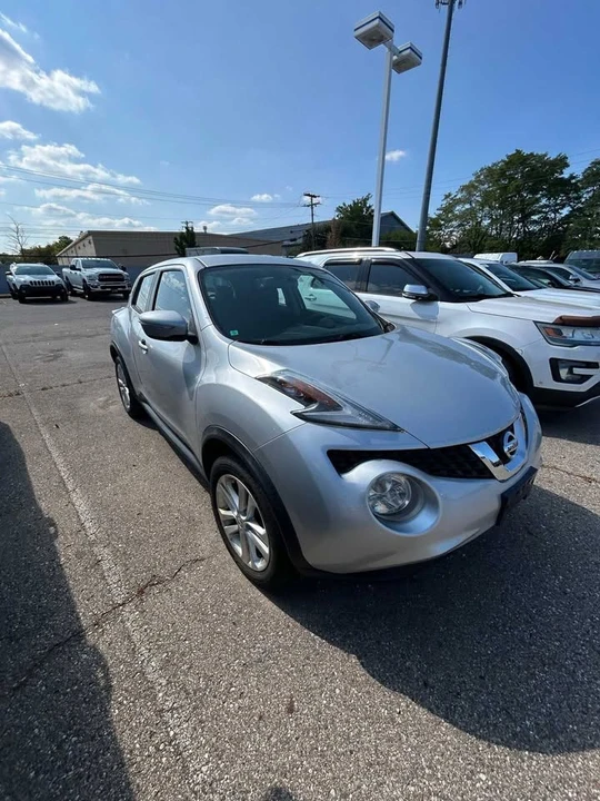 2017 Nissan Juke - Image 5 of 18