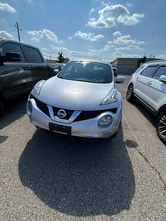 2017 Nissan Juke - Image 2 of 18