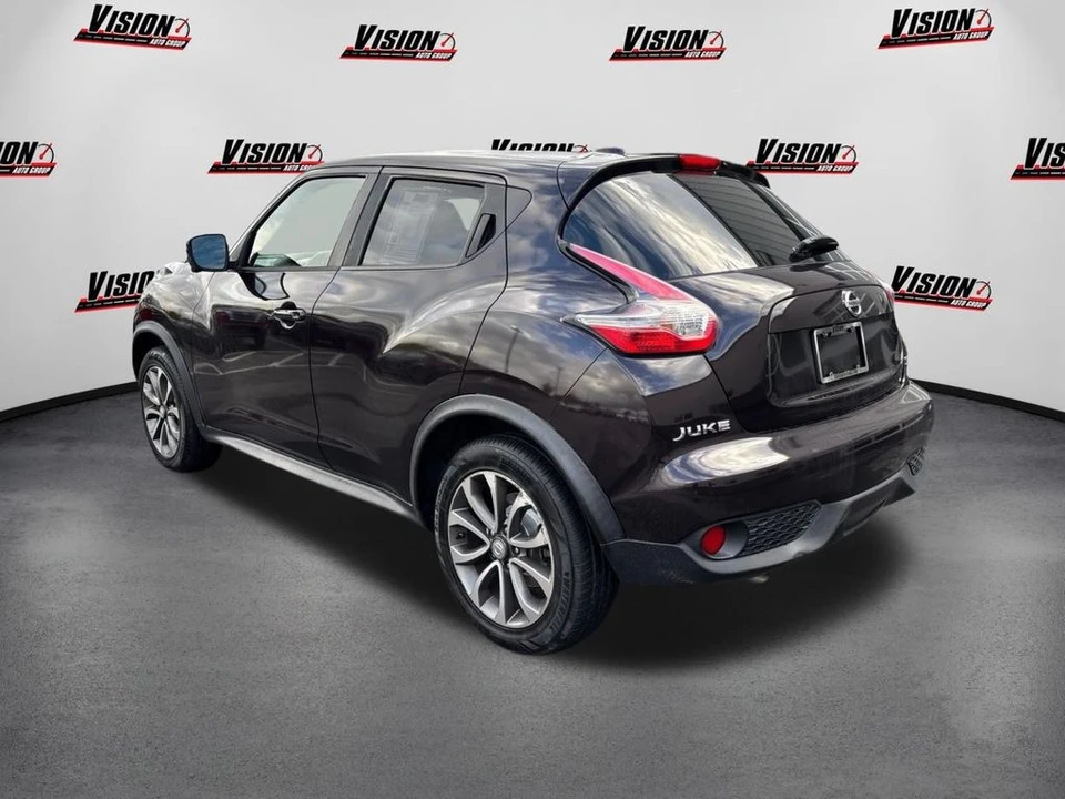 2017 Nissan Juke - Image 7 of 12