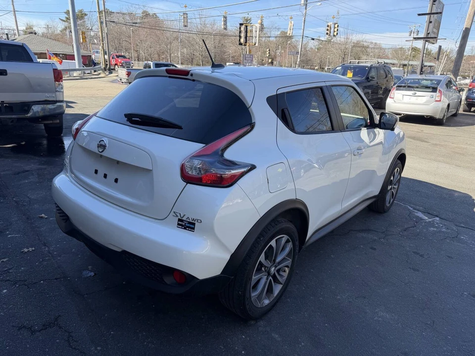 2017 Nissan Juke - Image 9 of 21