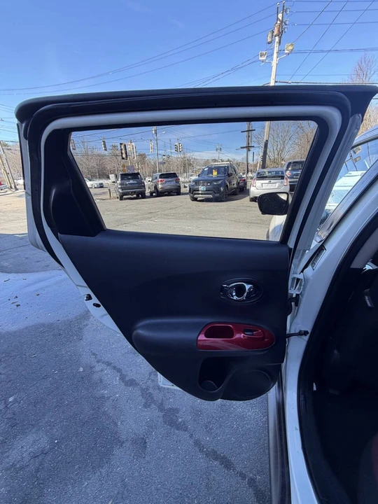 2017 Nissan Juke - Image 19 of 21