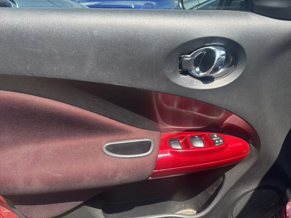 2017 Nissan Juke - Image 9 of 12