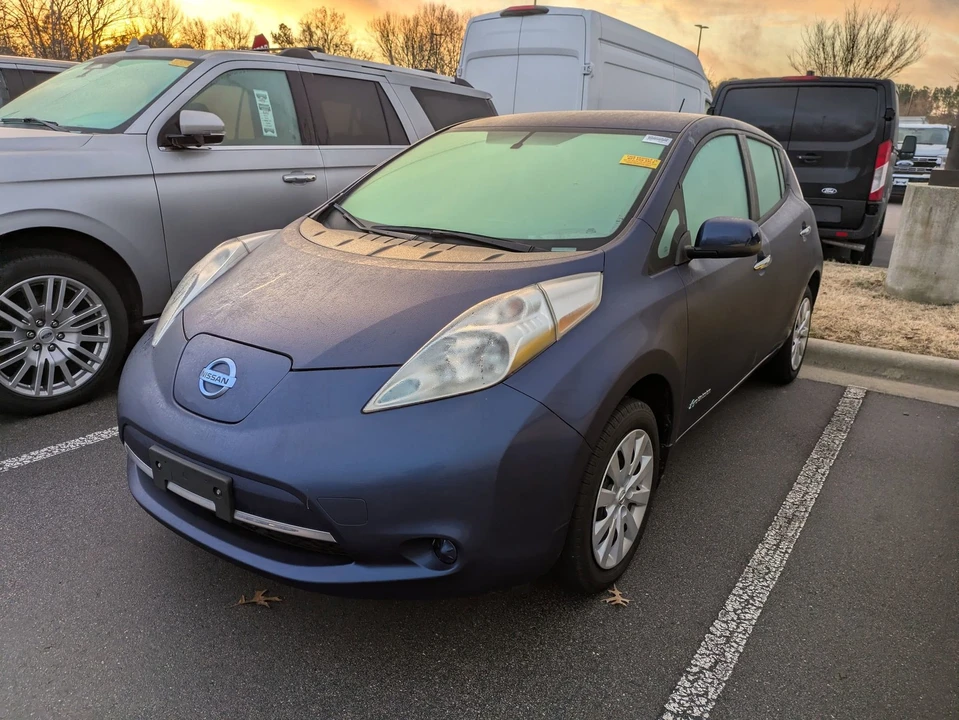2017 Nissan Leaf - Image 3 of 4