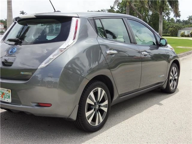 2017 Nissan Leaf - Image 12 of 12