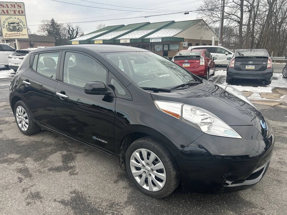 2017 Nissan Leaf - Image 3 of 21