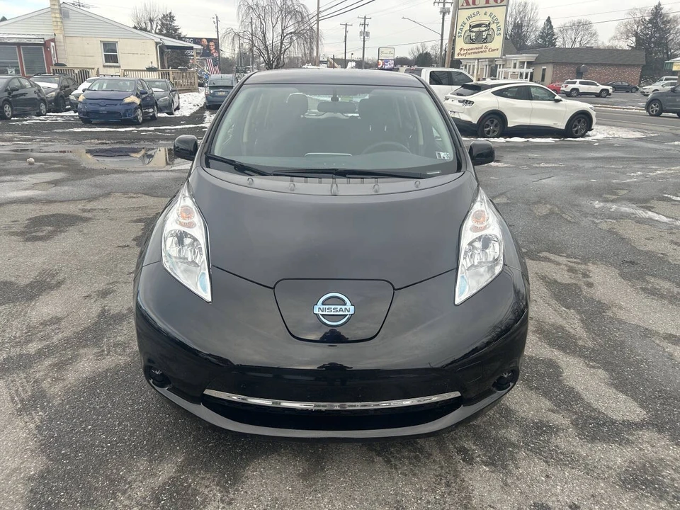 2017 Nissan Leaf - Image 2 of 21