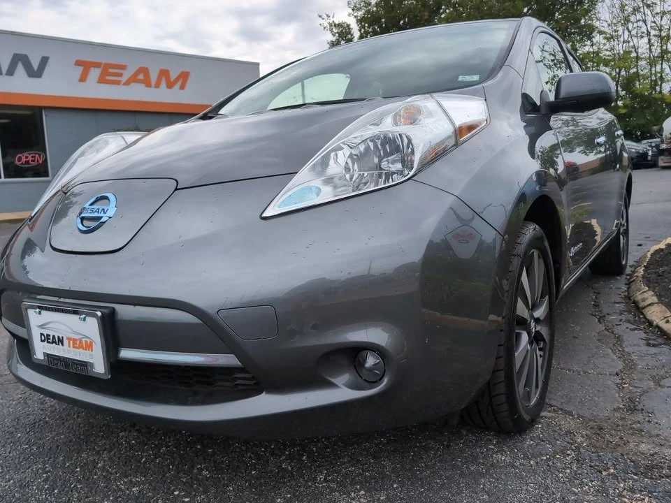 2017 Nissan Leaf - Image 3 of 20