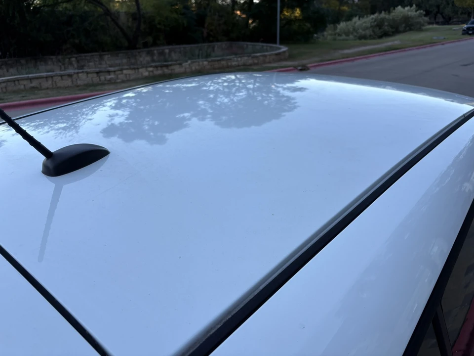 2017 Nissan Leaf - Image 12 of 21