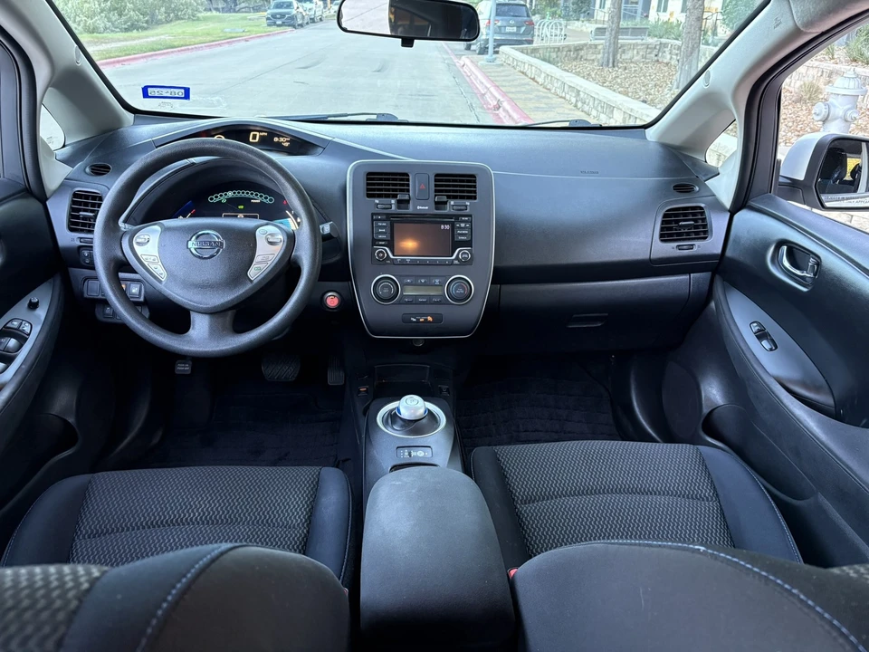 2017 Nissan Leaf - Image 20 of 21