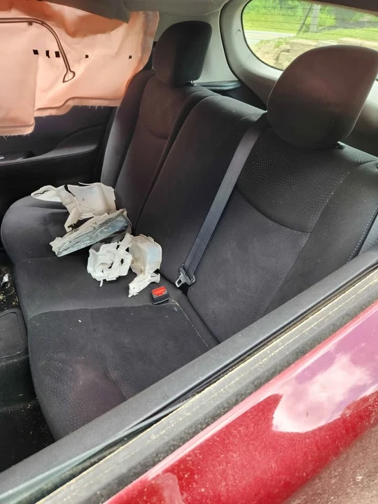 2017 Nissan Leaf - Image 9 of 9