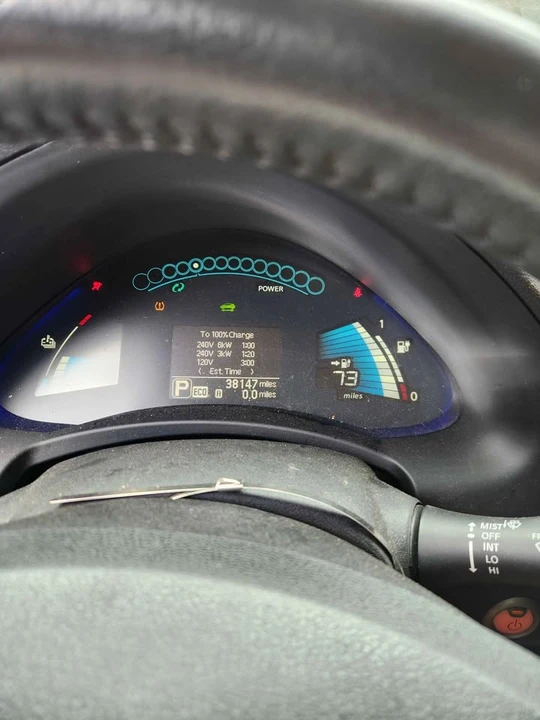 2017 Nissan Leaf - Image 5 of 9