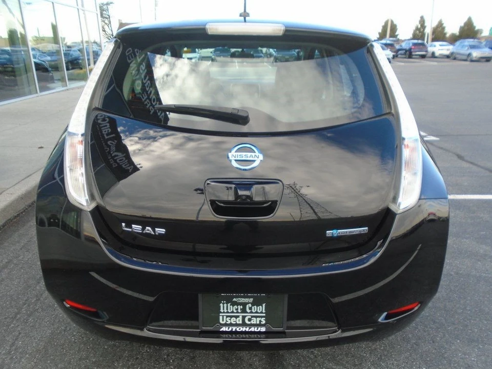 2017 Nissan Leaf - Image 5 of 12