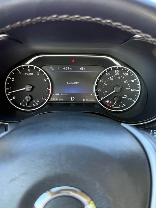 2017 Nissan Maxima 8th Gen - Image 13 of 14