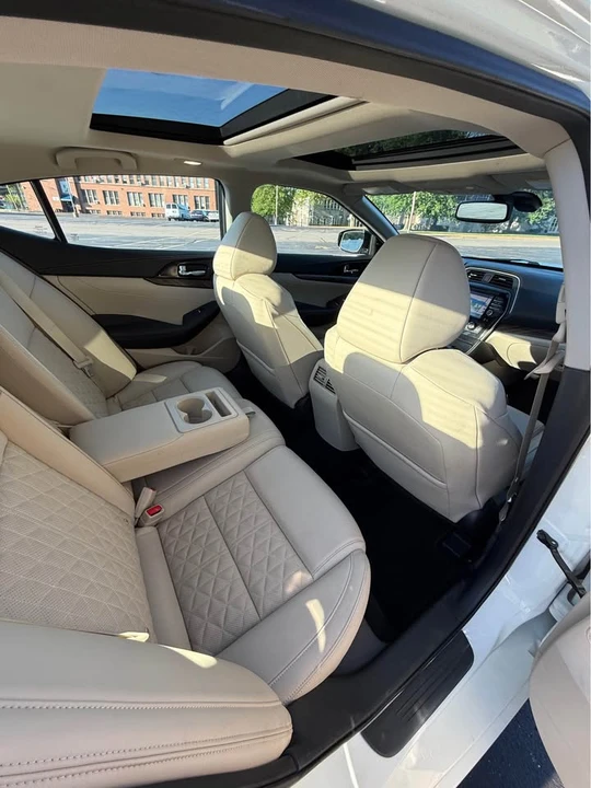 2017 Nissan Maxima 8th Gen - Image 11 of 14
