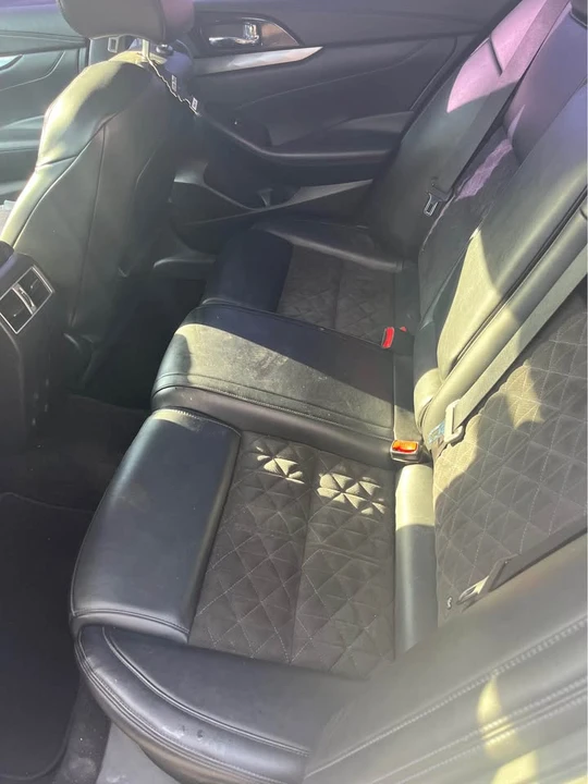 2017 Nissan Maxima 8th Gen - Image 4 of 4