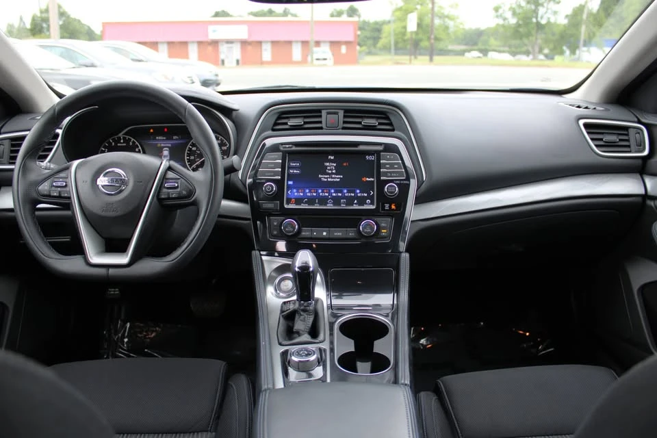 2017 Nissan Maxima 8th Gen - Image 11 of 18