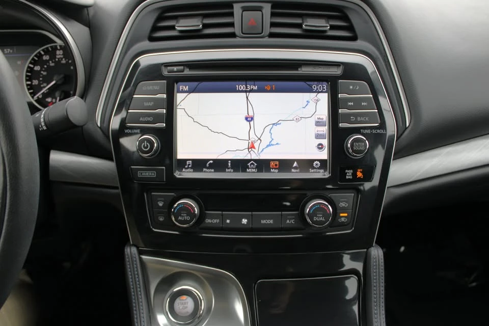 2017 Nissan Maxima 8th Gen - Image 12 of 18
