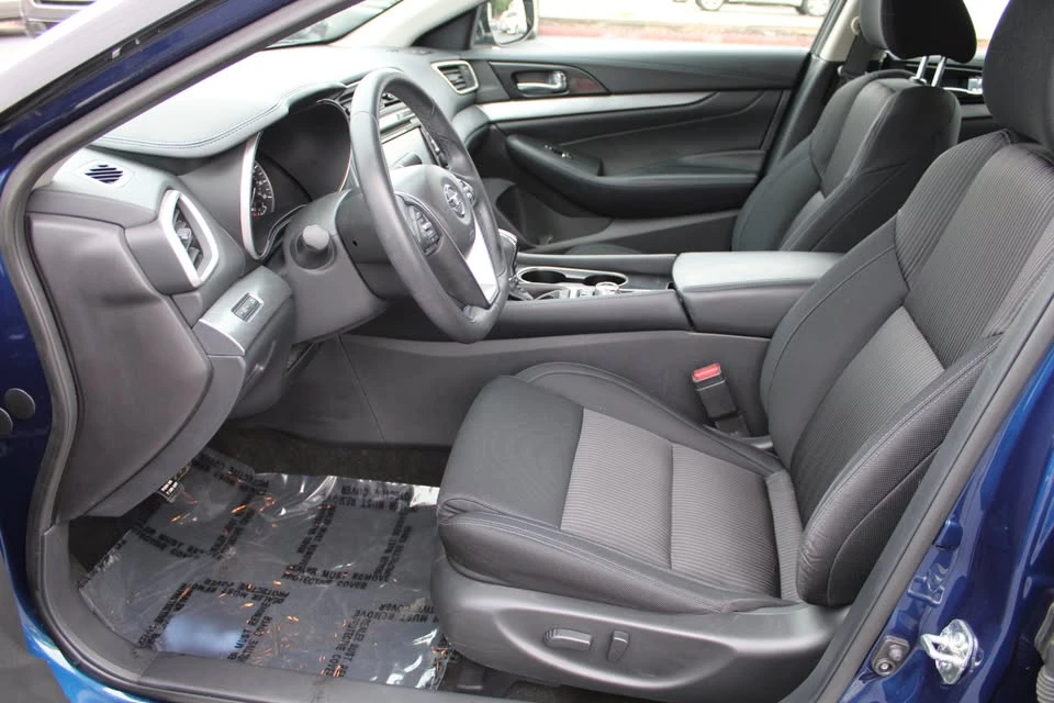 2017 Nissan Maxima 8th Gen - Image 9 of 18