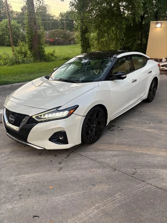 2017 Nissan Maxima 8th Gen - Image 9 of 11