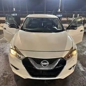 2017 Nissan Maxima SR Sedan 4D