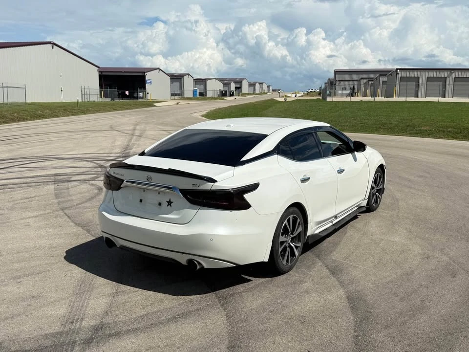 2017 Nissan Maxima 8th Gen - Image 16 of 21