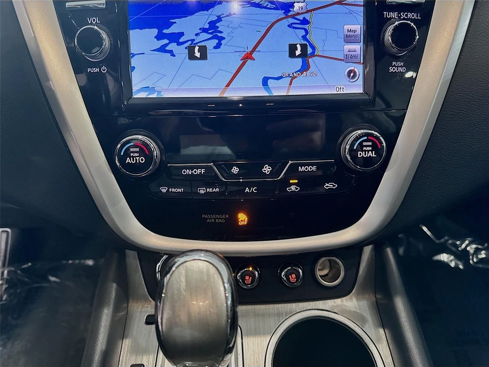 2017 Nissan Murano 3rd Gen - Image 15 of 21