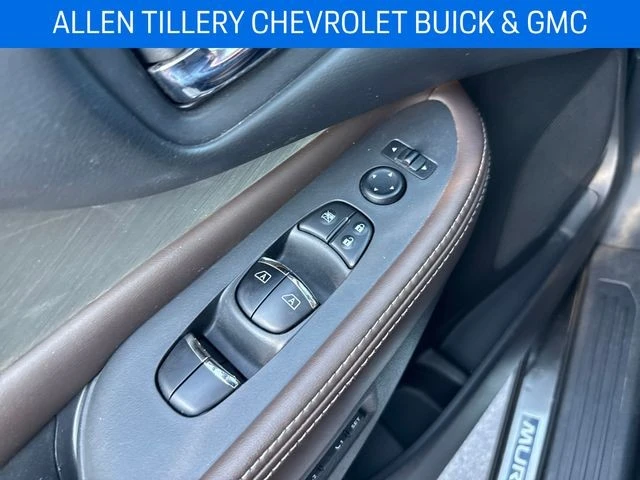 2017 Nissan Murano 3rd Gen - Image 10 of 12