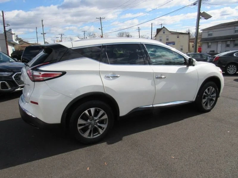2017 Nissan Murano 3rd Gen - Image 9 of 12