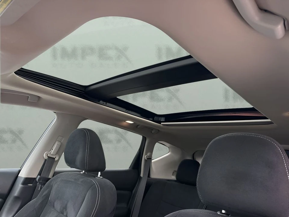 2017 Nissan Murano 3rd Gen - Image 11 of 12