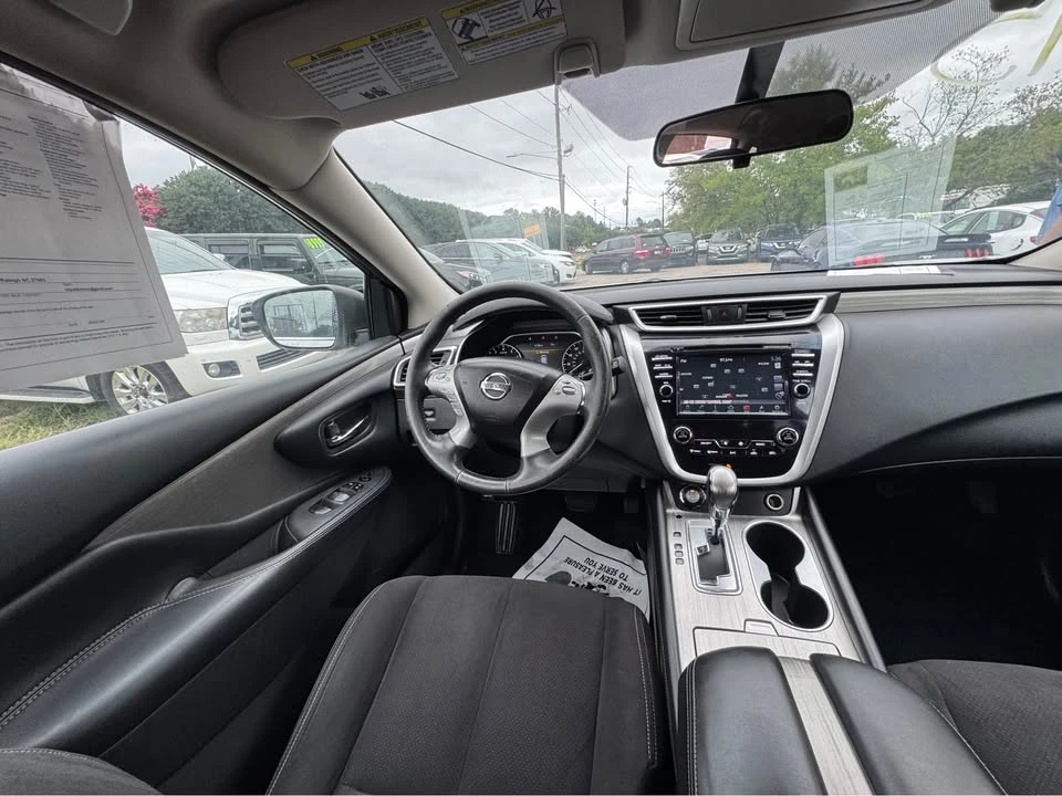 2017 Nissan Murano 3rd Gen - Image 9 of 16