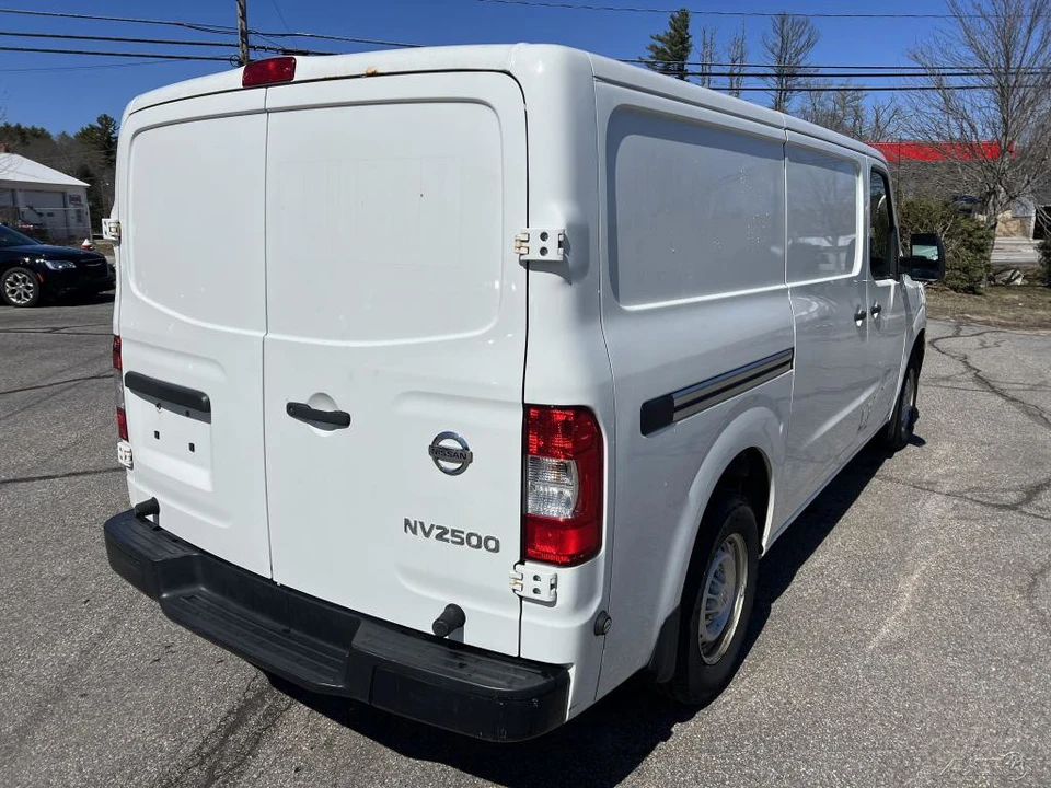 2017 Nissan NV2500 - Image 11 of 12