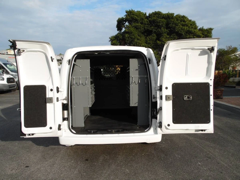 2017 Nissan NV - Image 8 of 21