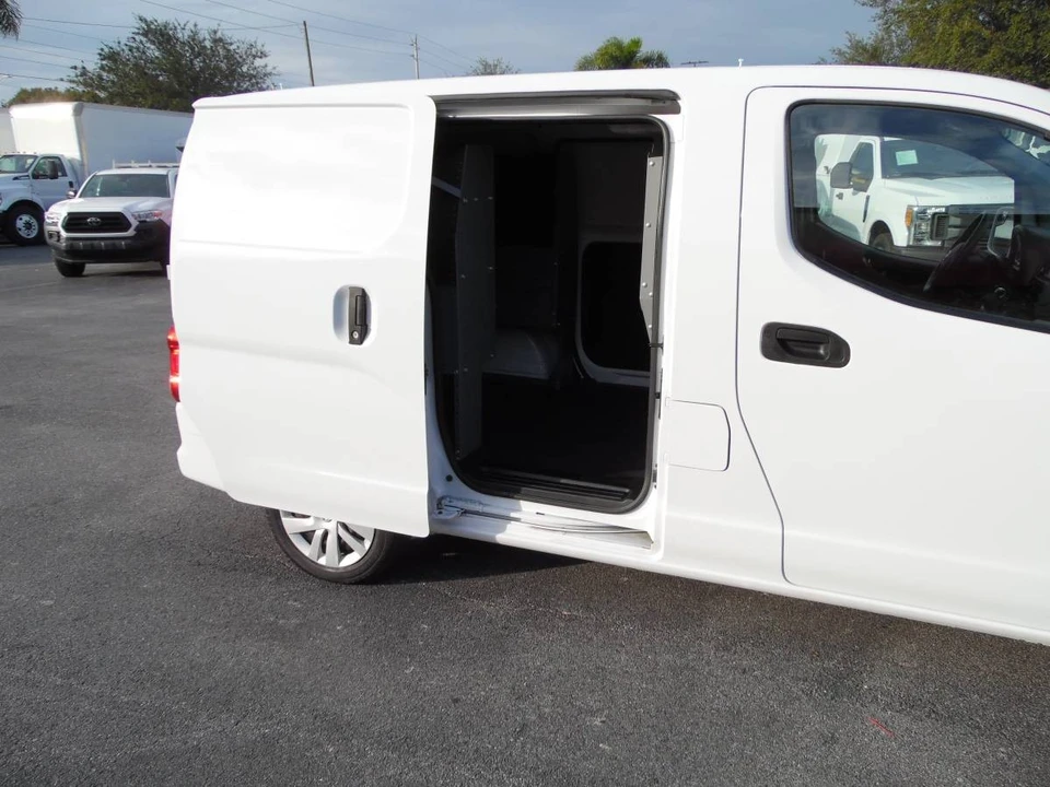 2017 Nissan NV - Image 13 of 21