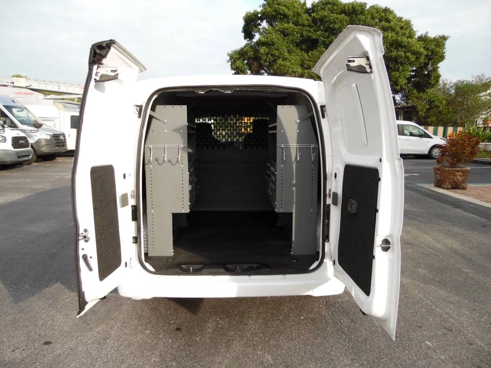 2017 Nissan NV - Image 7 of 21